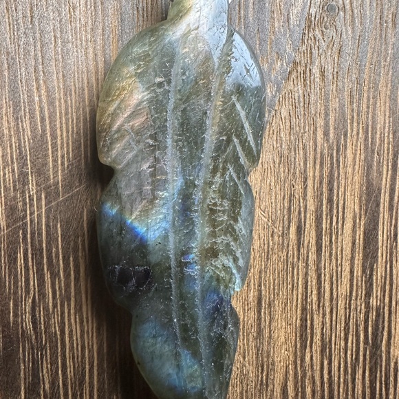 Long Rainbow Flash Labradorite Leaf Pendant Necklace on Stainless Steel Chain - Picture 11 of 13
